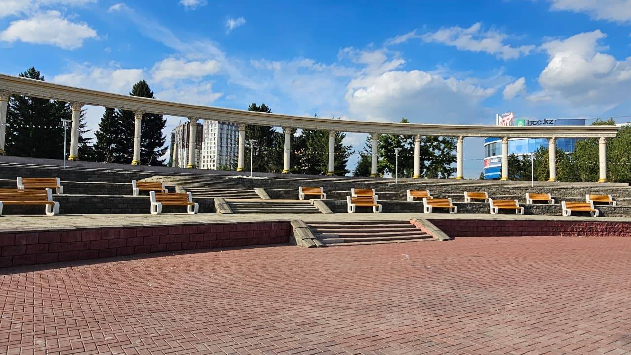 В Усть-Каменогорске провели благоустройство у Иртышского моста