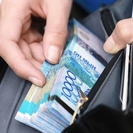 140 тысяч теңге школьному психологу: в Минпросвещения признали проблему с зарплатами
