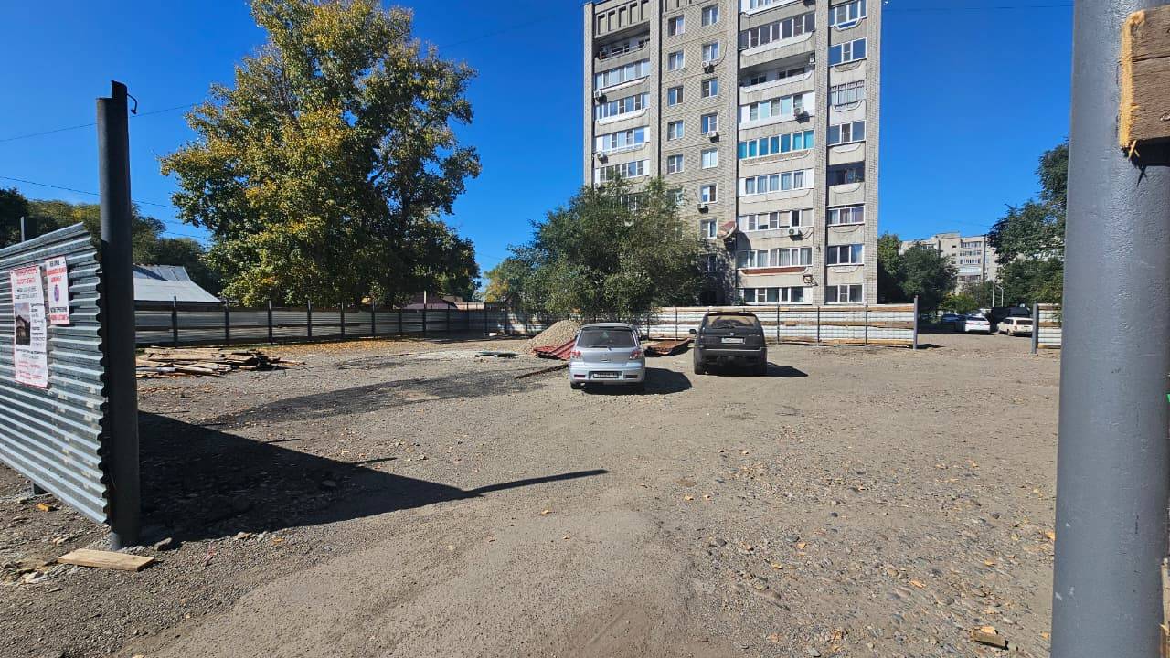 В Усть-Каменогорске на улице Карбышева будут строить новый торговый комплекс