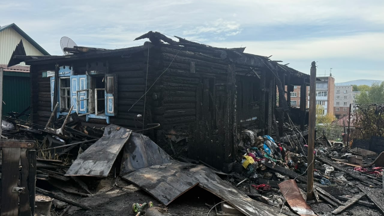 В Алтае произошёл пожар в частном жилом доме