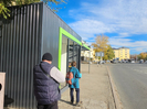 В Усть-Каменогорске устанавливают новые тёплые остановки