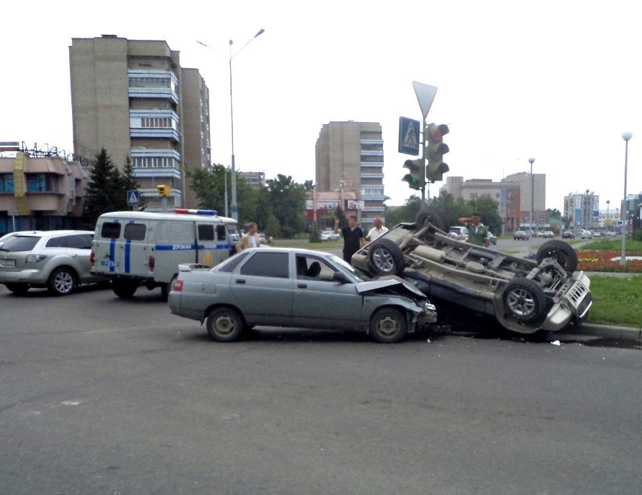 Дтп усть каменогорск. Дтп усть каменогорск. Авария в усть-каменогорске. Дтп усть каменогорск. Авария в усть-каменогорске сегодня.