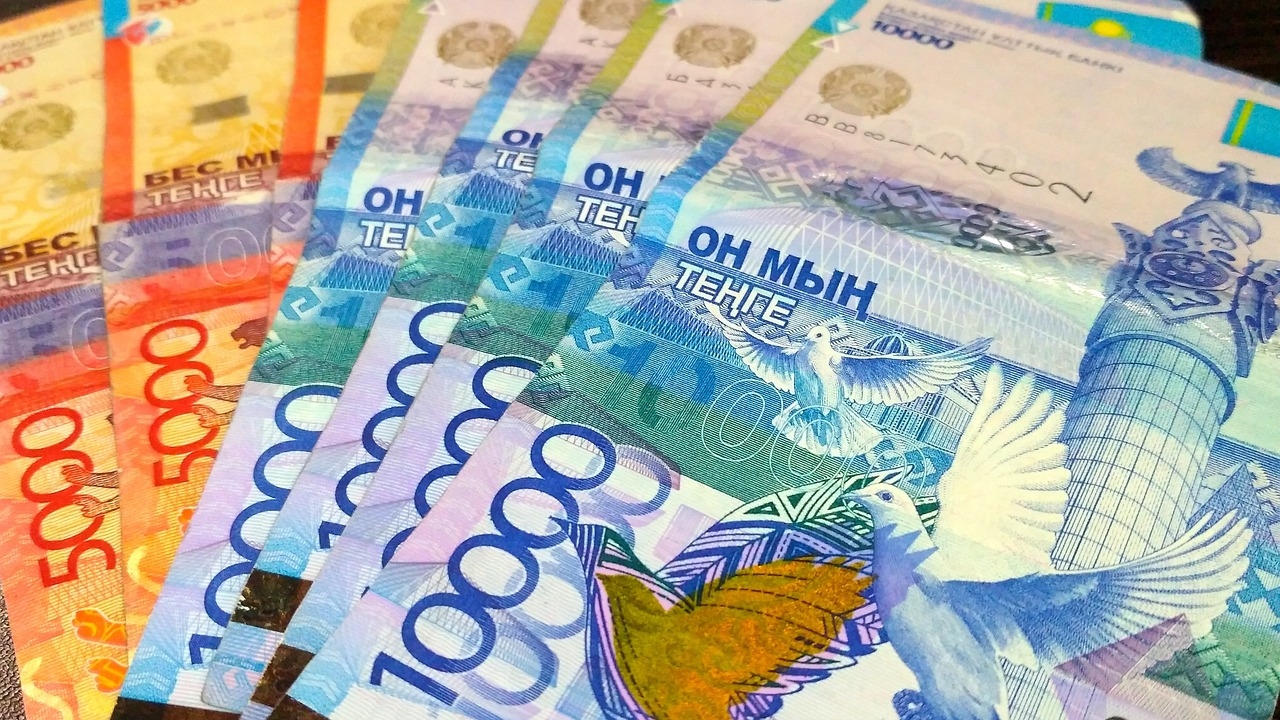 Суд подтвердил право проживающих за рубежом казахстанцев получать пенсию