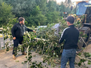 В Усть-Каменогорске коммунальные службы продолжают устранять последствия урагана